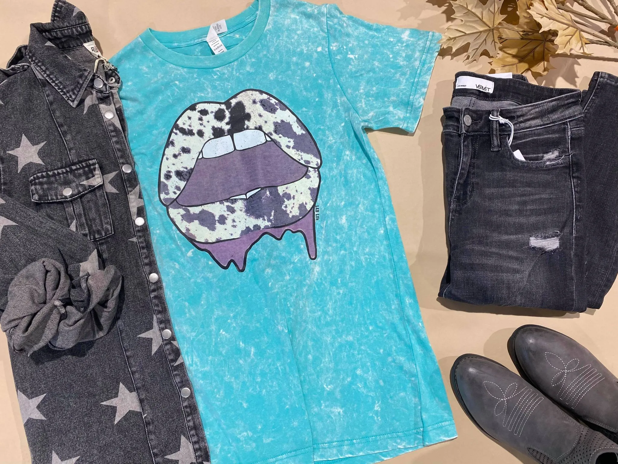 Cow Print Lips T- Shirt - Turquoise | FINAL SALE *